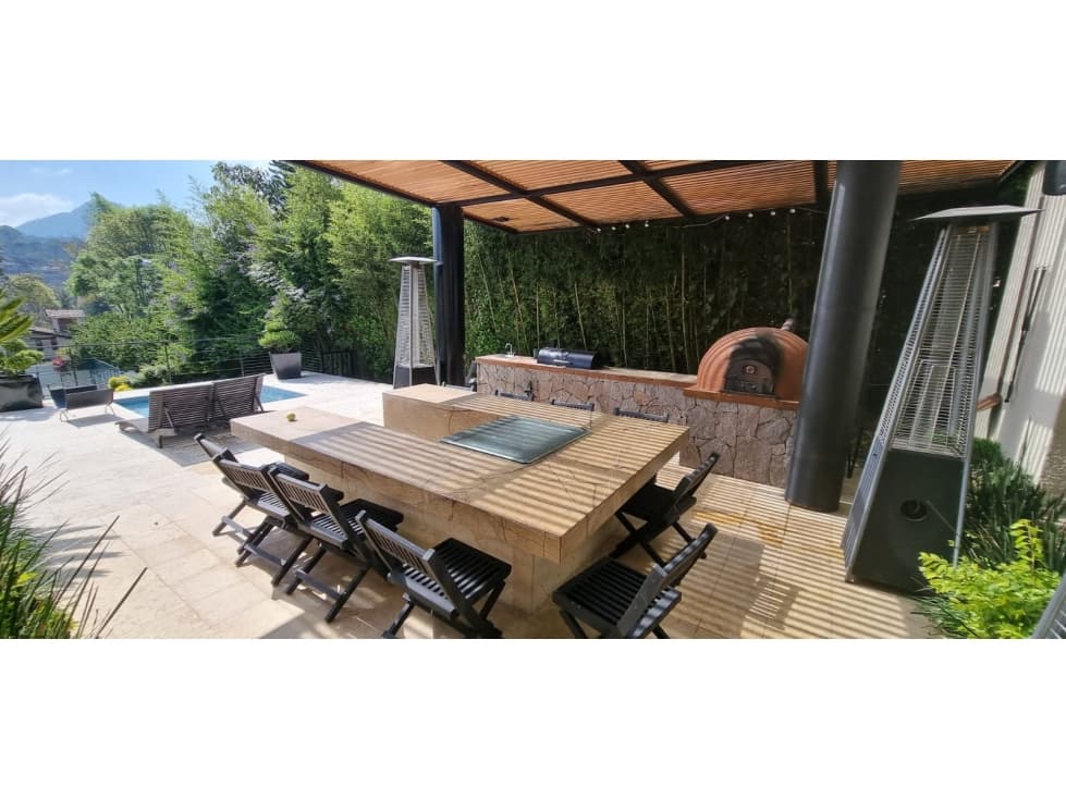 CASA EN VENTA EN EL CORAZON DE AVANDARO. — foto 6