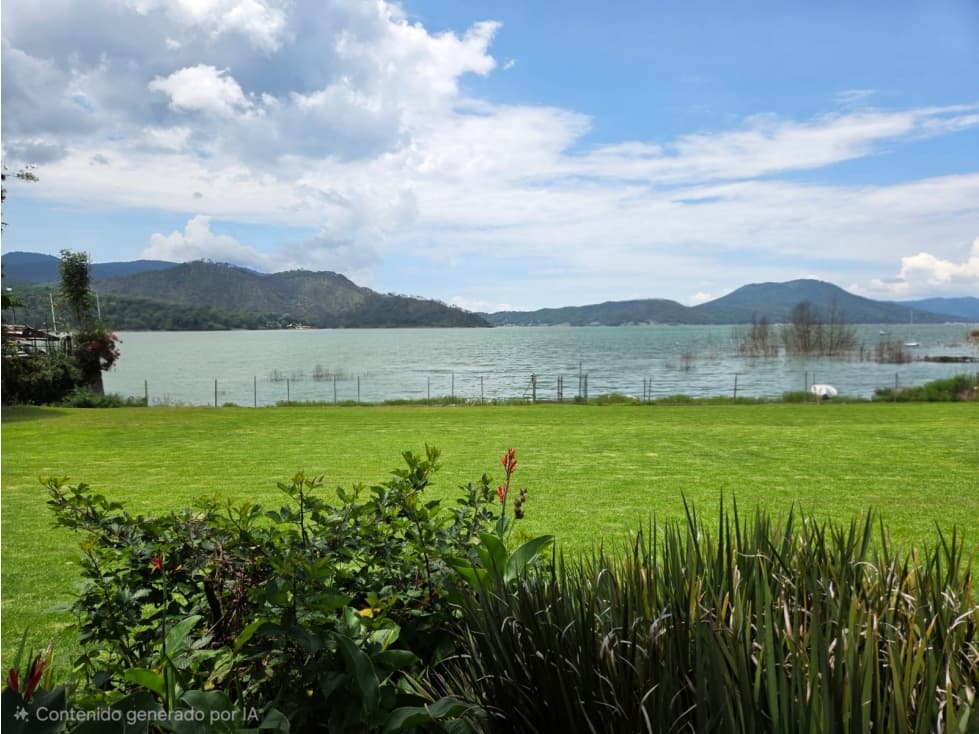 EXCLUSIVA CASA EN VENTA CON ACCESO AL LAGO. — foto 4