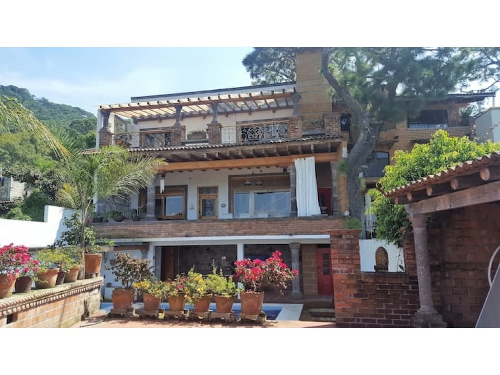 CASA EN VENTA CON EXCELENTE VISTA AL LAGO — foto 5