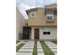 CASA EN VENTA AL SUR DE PACHUCA, BLVD SANTA CATARINA