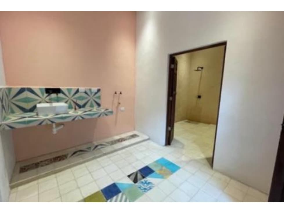 CASA REMODELADA EN EL CENTRO DE MERIDA — foto 2