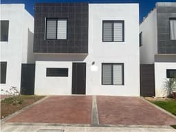 Casa en renta Priv. Idilia