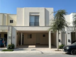 CASA EN RENTA EN MITRAS PONIENTE OEIA
