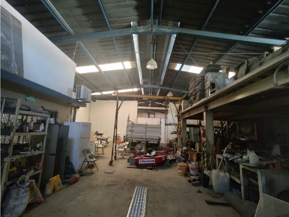EXCELENTE BODEGA EN AV PRINCIAPAL CENTRO MTY $ 16,800.000 — foto 4