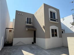 Casa en RENTA Jacarandas, Apodaca