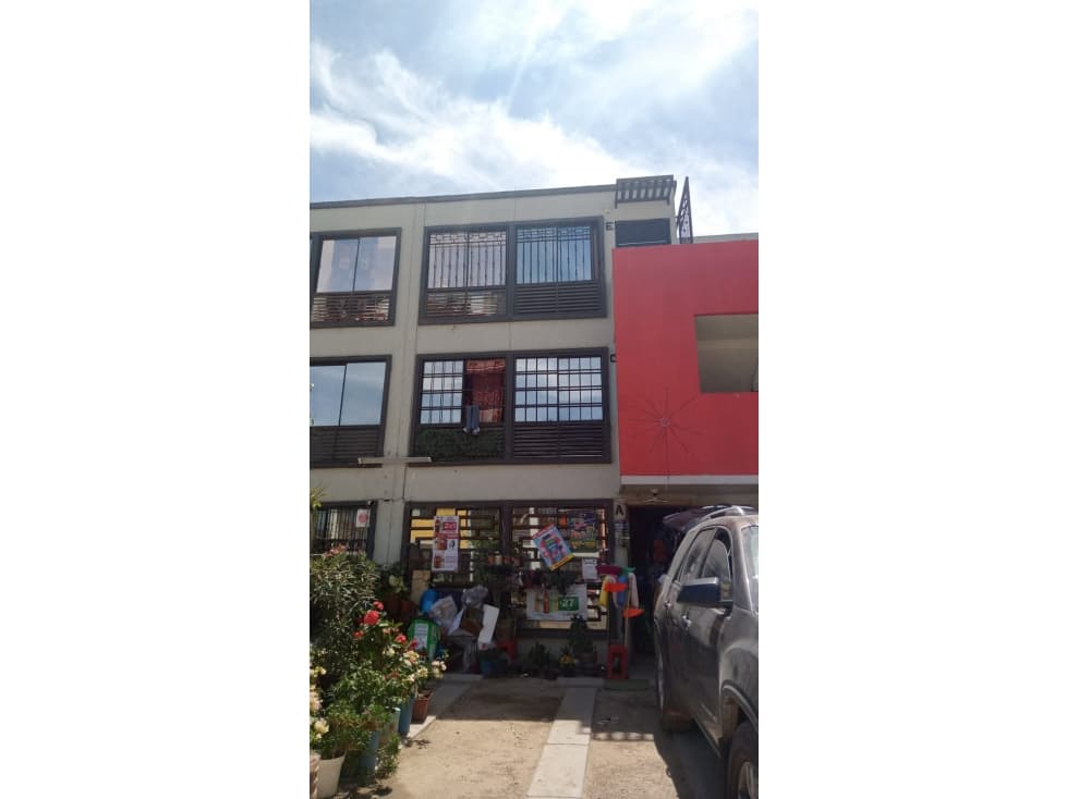 DEPARTAMENTO VENTA VILLA RUBI SEGUNDA PLANTA — foto 1