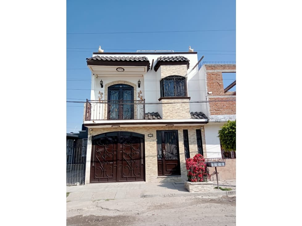 CASA VENTA FRACC. LA HUERTA. SOPEÑA — foto 1