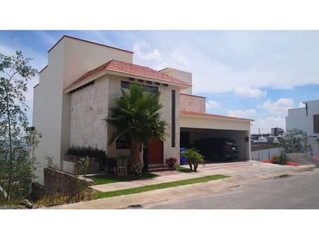 CASA EN VENTA EN LA LOMA RESIDENCIAL & CLUB DE GOLF SAN LUIS POTOSI