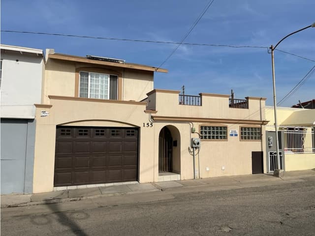CASA EN VENTA DE 3 RECAMARAS EN FRACC. COSTA AZUL ENSENADA