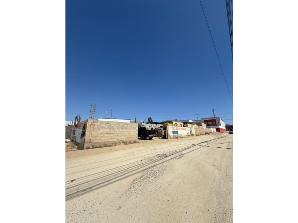 VENTA DE TERRENO CARRETERA TRANSPENINSULAR EN CHAPULTEPEC, ENSENADA — foto 3
