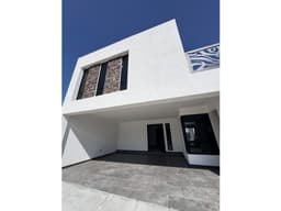 Casa Nueva de Lujo en Residencial El Tapanco