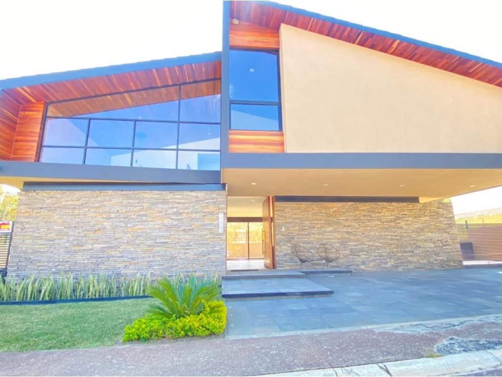 Casa en Venta en Club De Golf Altozano — foto 1