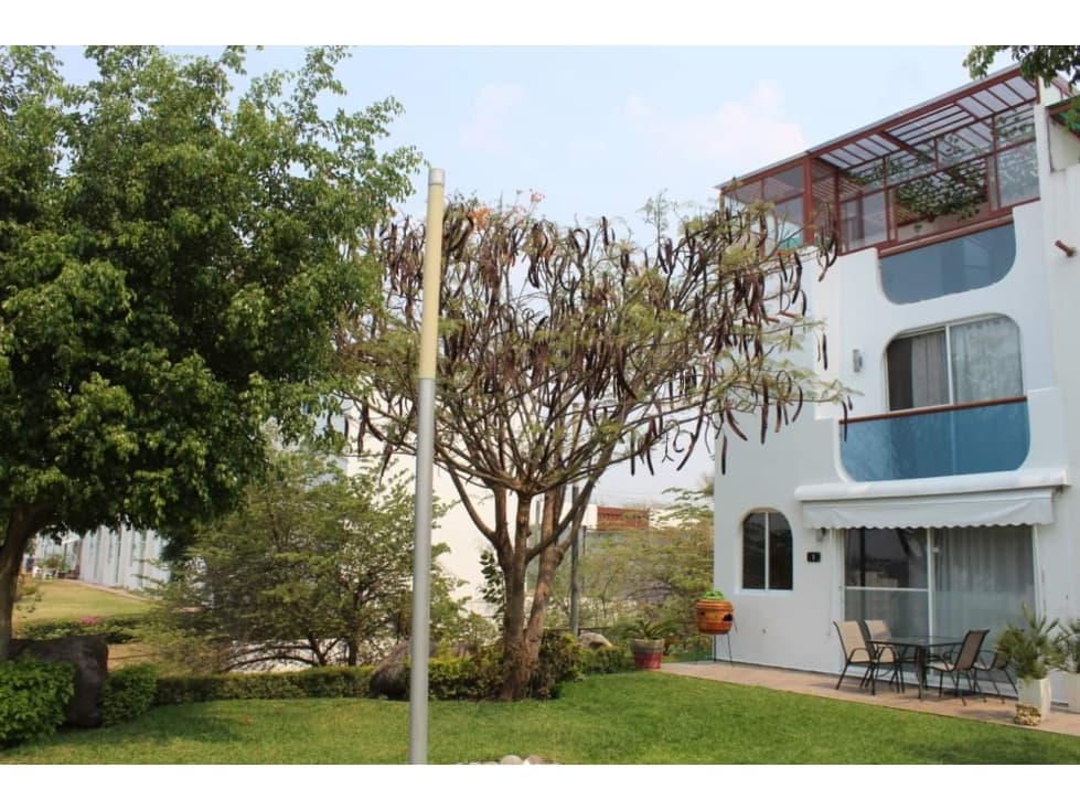 CASA EN CONDOMINIO EN VENTA A ORILLA DEL LAGO "ANDY" — foto 2