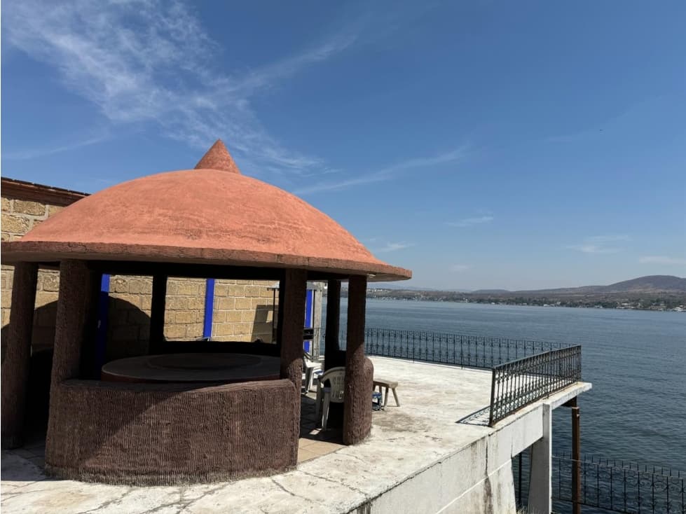 TEQUES CASA EN VENTA A ORILLA DEL LAGO "B." — foto 4