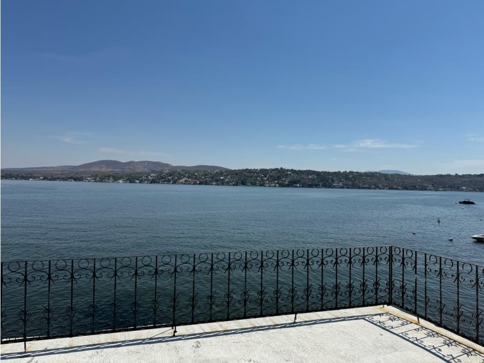 TEQUES CASA EN VENTA A ORILLA DEL LAGO "B." — foto 3