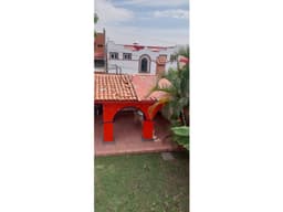 LAS BRISAS, MORELOS. CASA CON ALBERCA (1752)