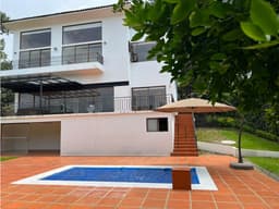 CASA EN VENTA FRACIONAMIENTO AVANDARO