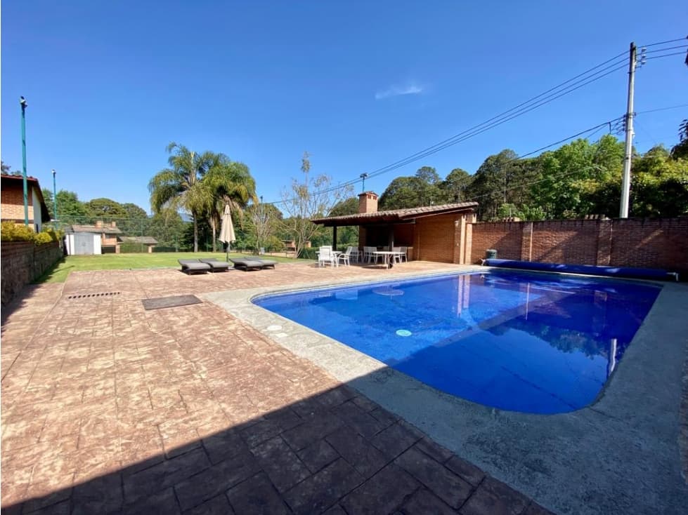 CASA EN CONJUNTO EN AVÁNDARO — foto 1