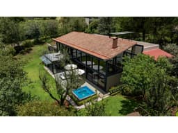 RESIDENCIA DE LUJO EN VALLE SANTANA / VALLE DE BRAVO