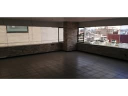 Renta de piso oficinas de 300 m2 y privados en piso 8 Col. Hipódromo