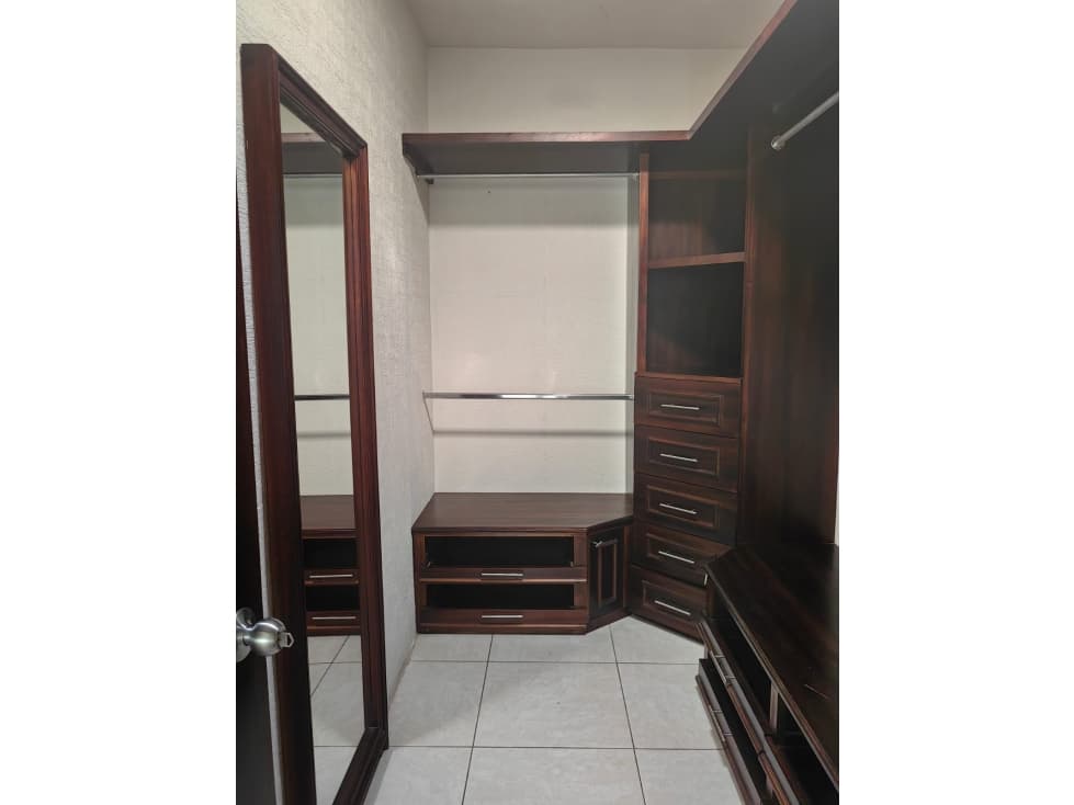 CASA EN RENTA EN FRACCIONAMIENTO RAICES — foto 2
