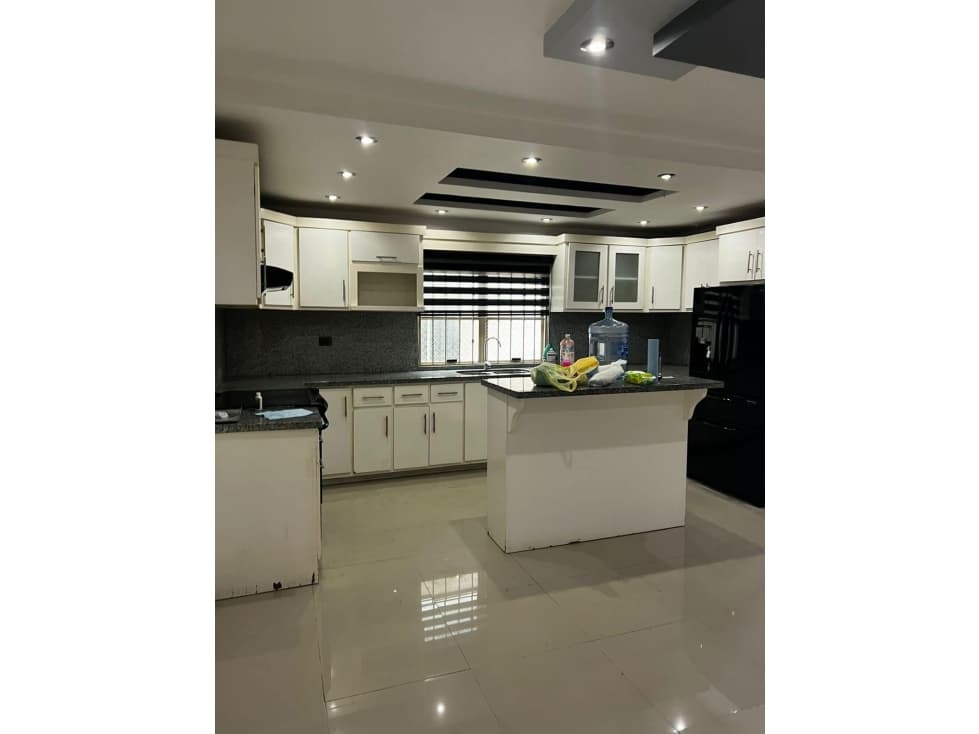 SE VENDE CASA FUENTES DEL VALLE — foto 2