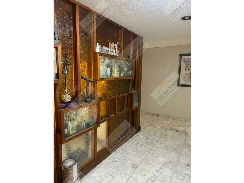 SE VENDE CASA LOS LEONES — foto 3
