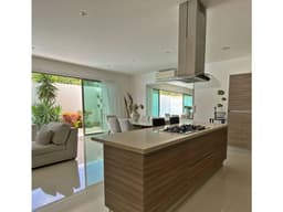 SE VENDE CASA EN TREVILI48, CANCUN MEXICO VE02-403MEX-CO