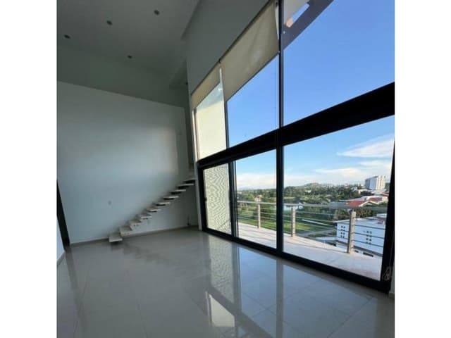 CC VENTA DE PENTHOUSE CON ESPECTACULAR PRECIO EN PARAISO COUNTRY CLUB