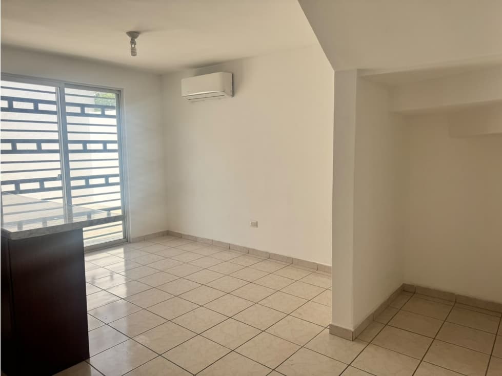 RMC CASA EN RENTA EN LAS LOMAS SECTOR JARDINES — foto 5