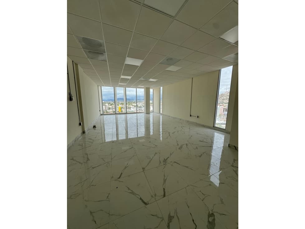 LOCAL EN RENTA | TORRE CELTARA PISO 10 — foto 5