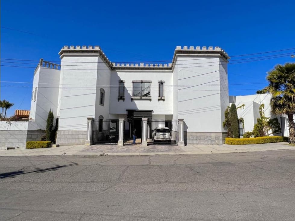 CASA EN VENTA EN LA COLONIA PITIC — foto 1