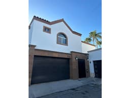 SE RENTA CASA EN CAPISTRANO RESIDENCIAL