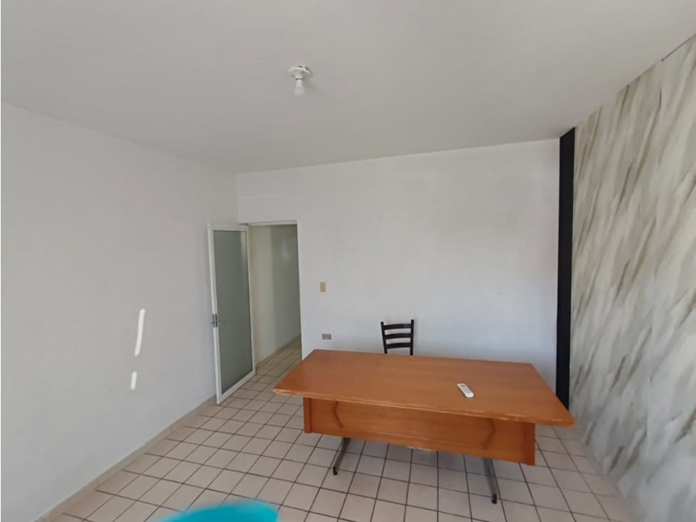 LOCAL EN RENTA | COL. SAN BENITO — foto 1