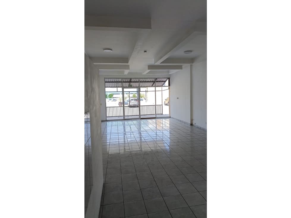 LOCAL EN RENTA | PLAZA RIO — foto 2