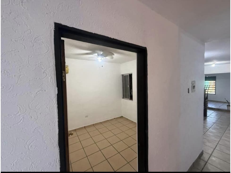 CASA EN VENTA | COL. ALTARES — foto 2