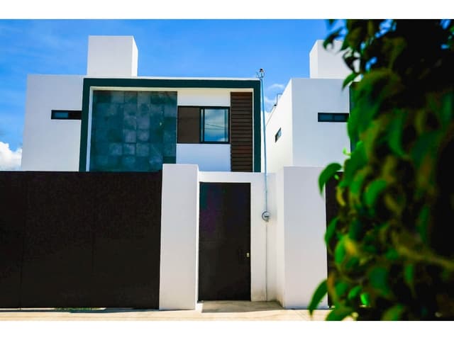 Casa Nueva con acabados de Lujo!!!