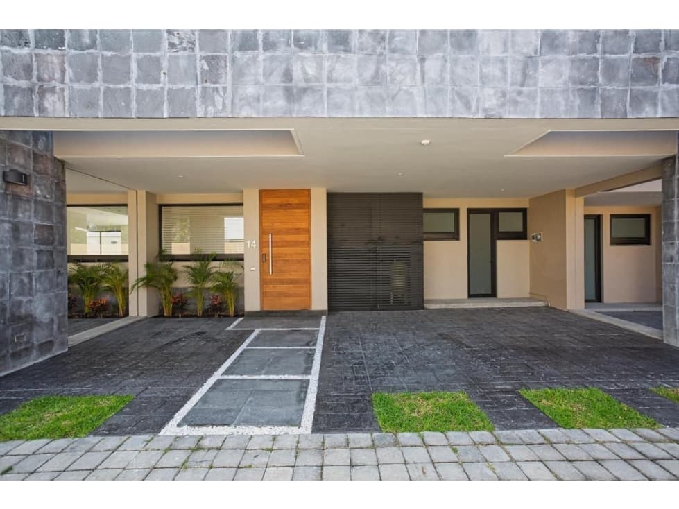 Casa En Venta En Fraccionamiento Cerca De Camino Real — foto 4