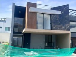 Casa en Venta Parque Campeche, Frente a Chedraui