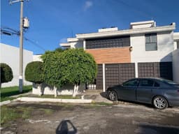 Casa En Venta En Fraccionamiento Arboledas De San Ignacio
