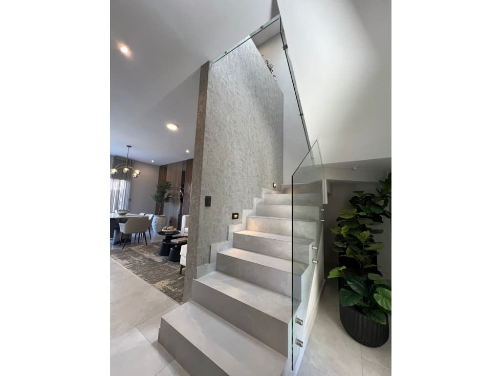 VENTA DE CASAS EN CARRETERA NACIONAL, EXCELENTE UBICACION — foto 6