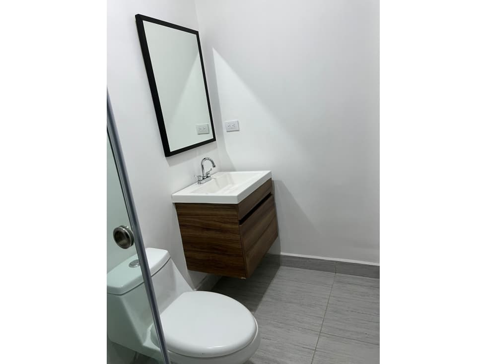 CASA REMODELADA EN VENTA EN EL CENTRO DE MONTERREY — foto 6