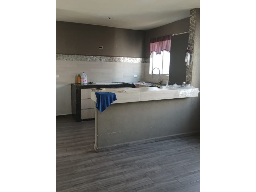 Renta Casa en Jardines de las Cumbres — foto 6