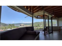 CASA EN VENTA EN VALLE DE BRAVO P