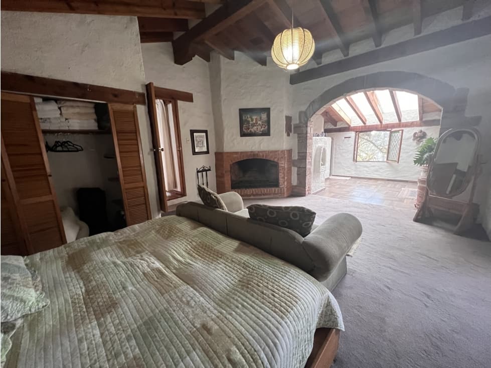 Extraordinaria casa en venta en Avandaro para remodelar — foto 2