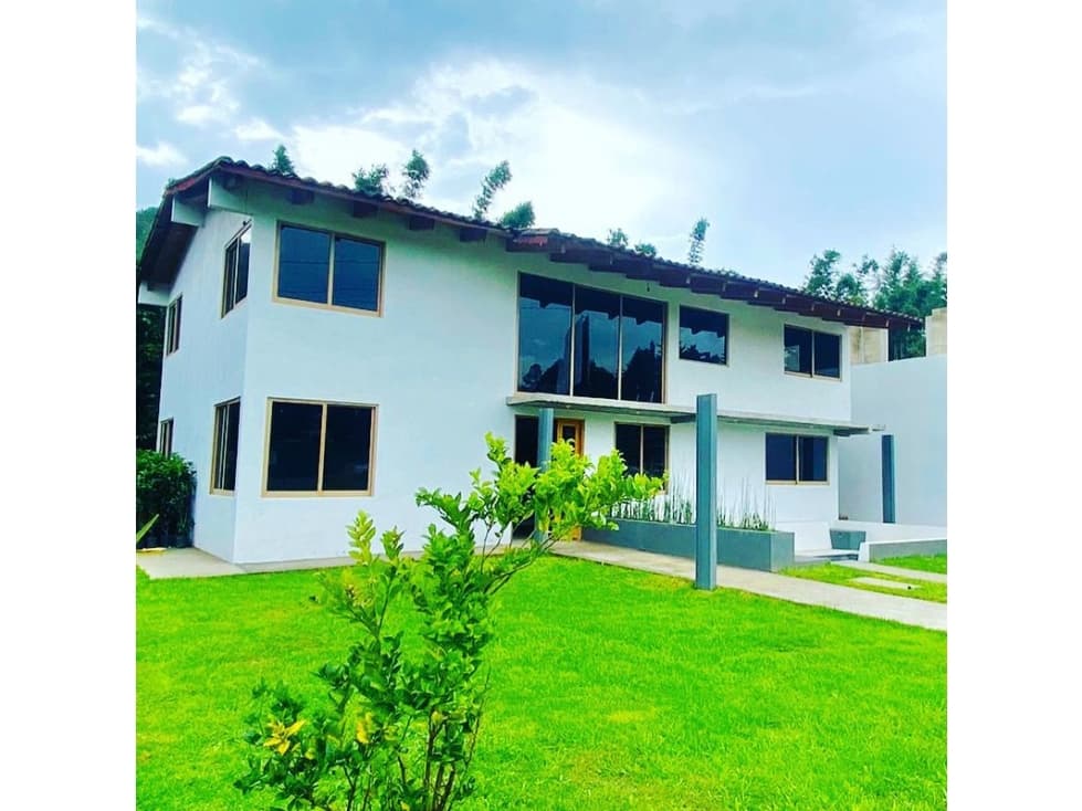 Casa en renta en Acatitlan municipio de Valle de Bravo — foto 1