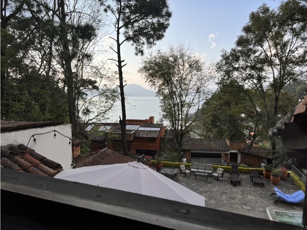 Extraordinaria casa en venta en Avandaro para remodelar — foto 3
