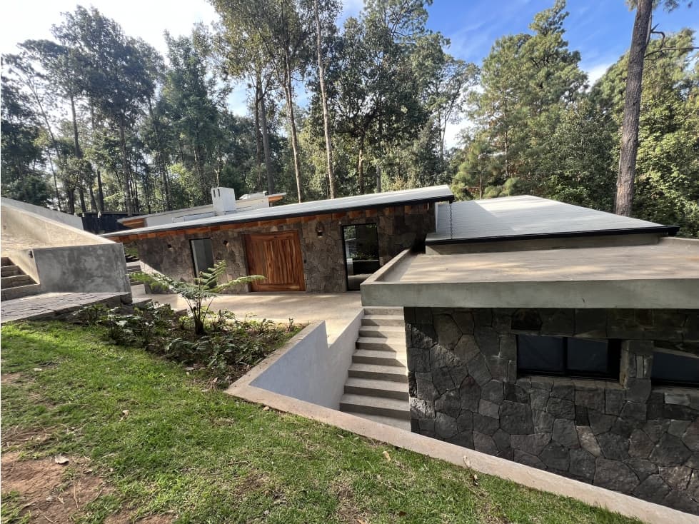 CASA EN VENTA EN SAN SIMÓN EL ALTO, VALLE DE BRAVO P — foto 1
