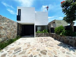 Venta Casa Zerezotla, zona Eco-friendly, cerca Club de Golf la Huerta