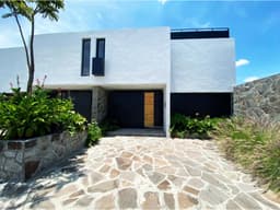 Venta Casa Zerezotla, zona Eco-friendly, cerca Club de Golf la Huerta